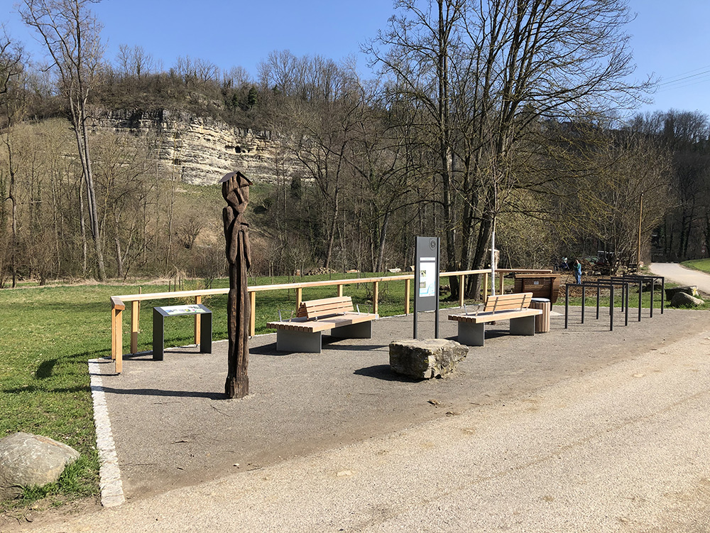 Täle Höfingen, Station Hauerlöcher